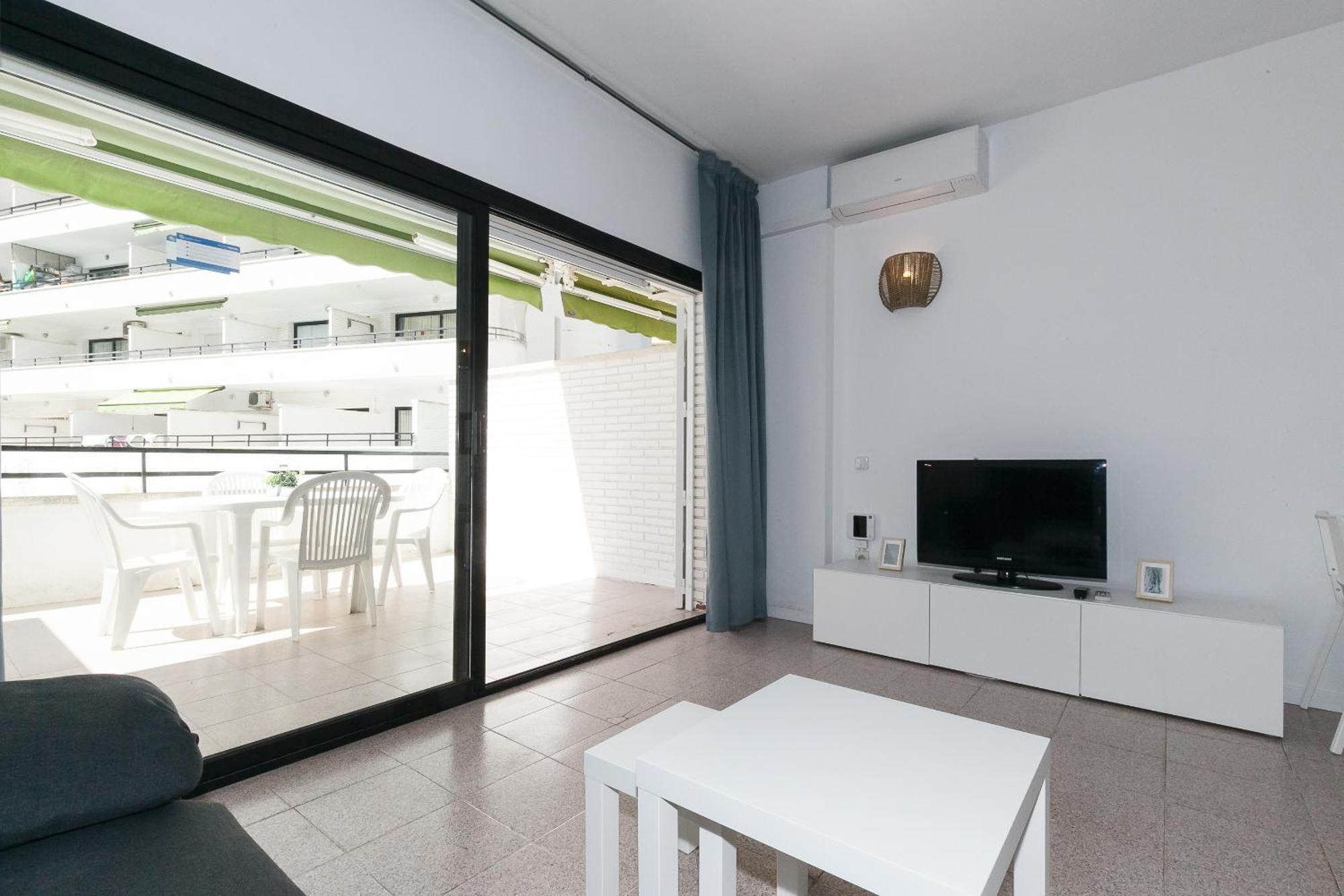 Uhc Montecarlo Apartments S104-018 Salou Room photo